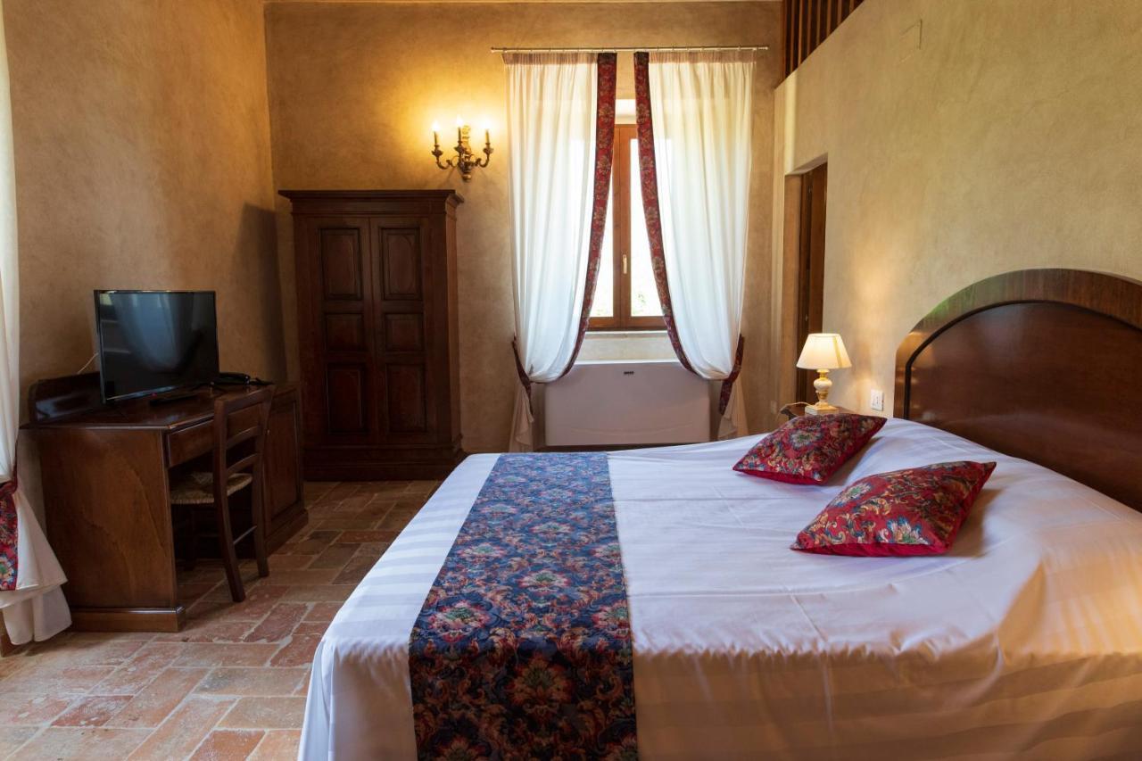 Locanda Di Montegiove فانو المظهر الخارجي الصورة