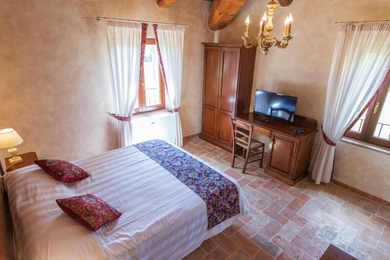 Locanda Di Montegiove فانو المظهر الخارجي الصورة