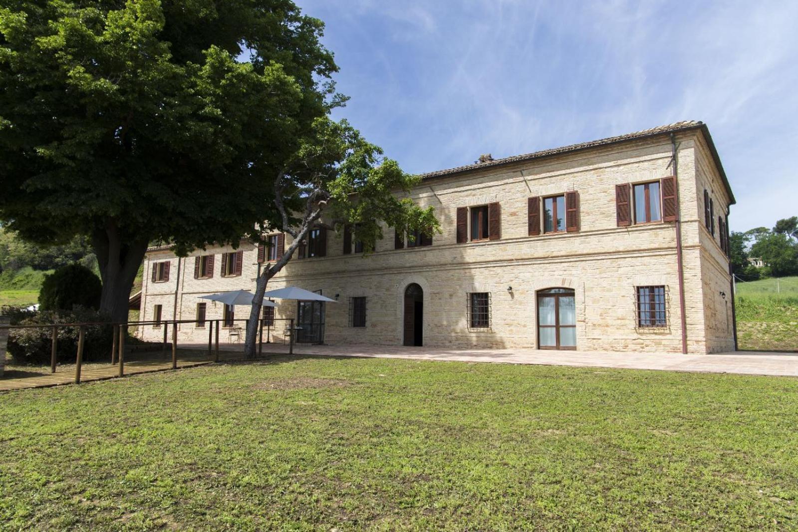 Locanda Di Montegiove فانو المظهر الخارجي الصورة